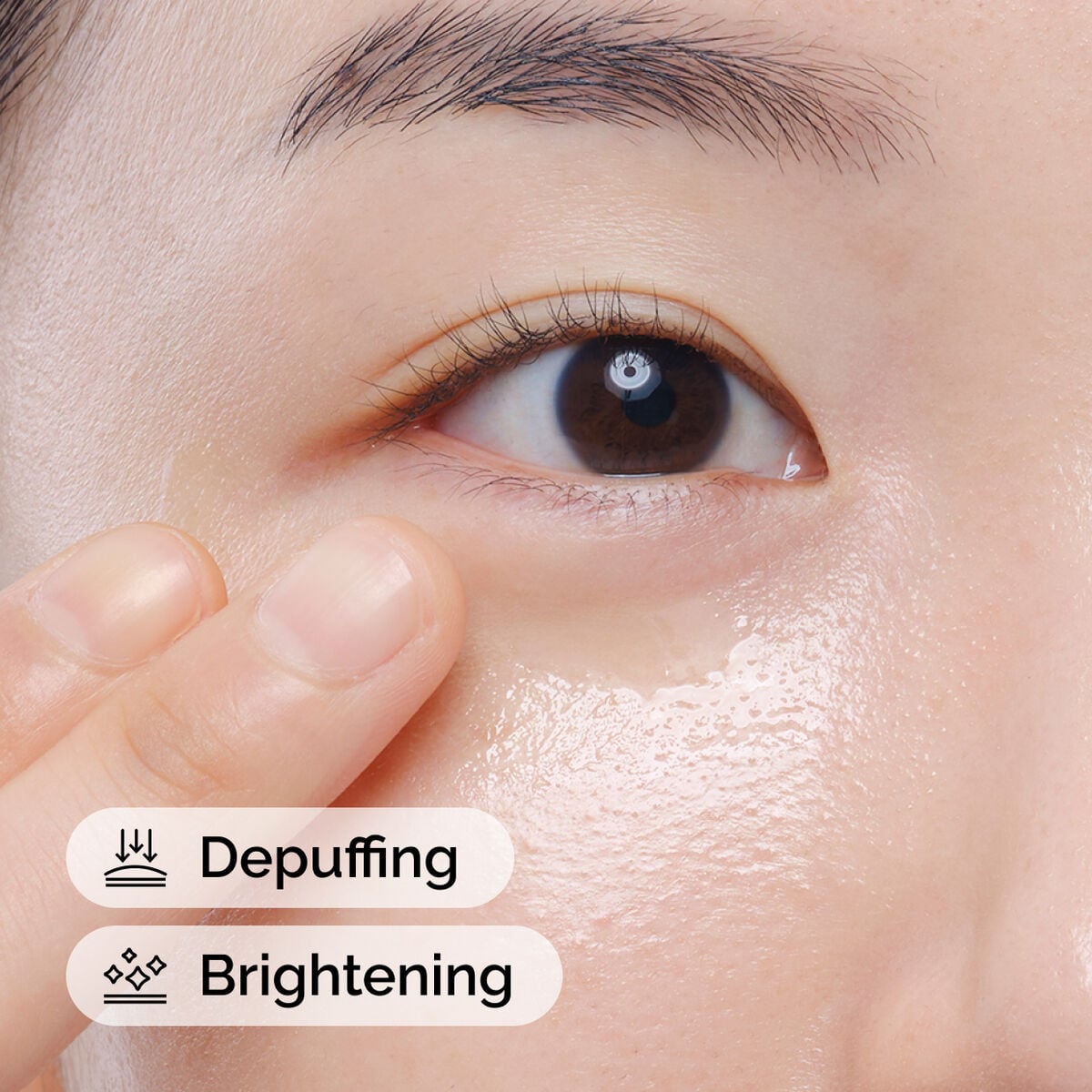 caffeine-solution-5-egcg-eye-serum-n2 ord-caffeine-solution-egcg-model-application-with-benefits.jpg