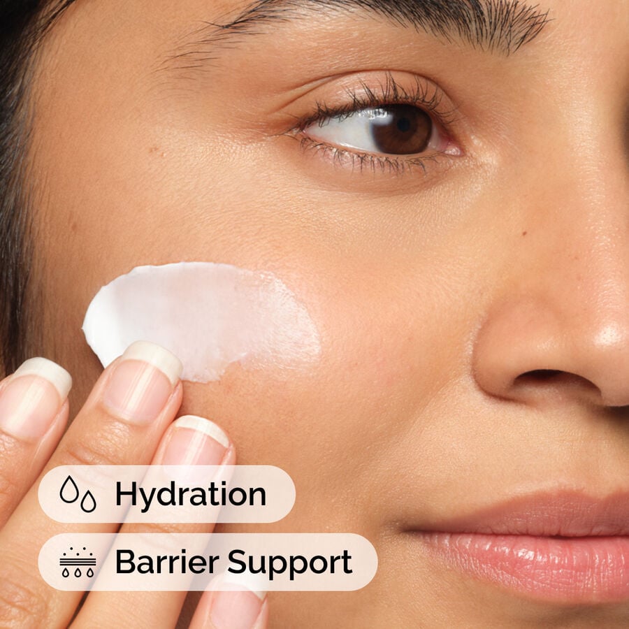 natural-moisturizing-factors-ha-a9 ord-natural-moisturizing-factors-ha-model-application-with-benefits.jpg