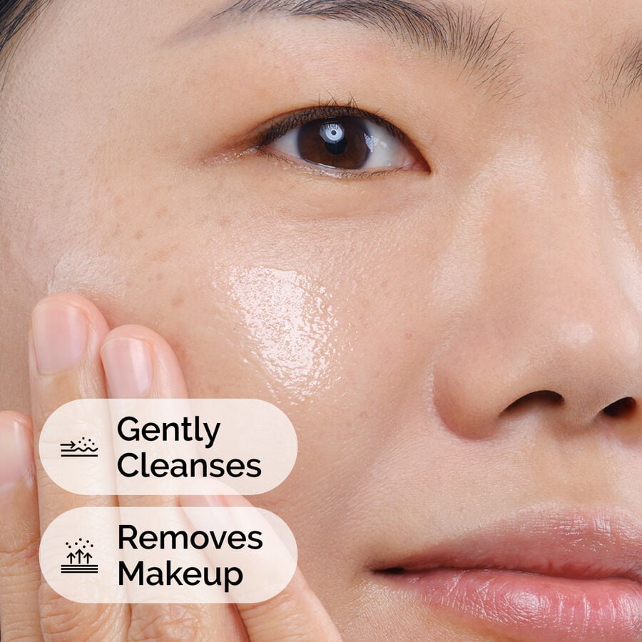 squalane-cleanser-p2 ord-squalane-cleanser-model-application-with-benefits.jpg